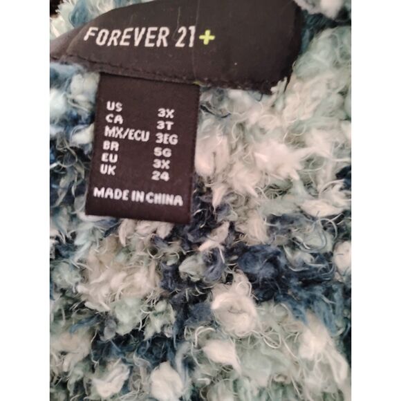 Forever 21+ Fuzzy Sweater, Green shades and White size 3X - Picture 4 of 4